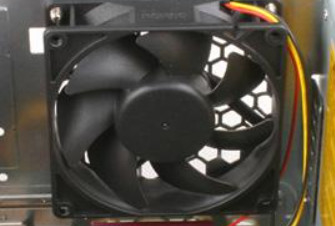 शांत और शक्तिशाली 12V डीसी कंप्यूटर पंखे AWG26 शीतलन के लिए लीडवायर