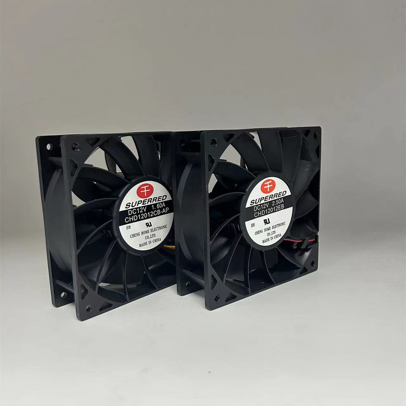 सिग्नल आउटपुट के साथ AWG26 लीड वायर डीसी कूलिंग फैन 120 X 120 X 38 मिमी